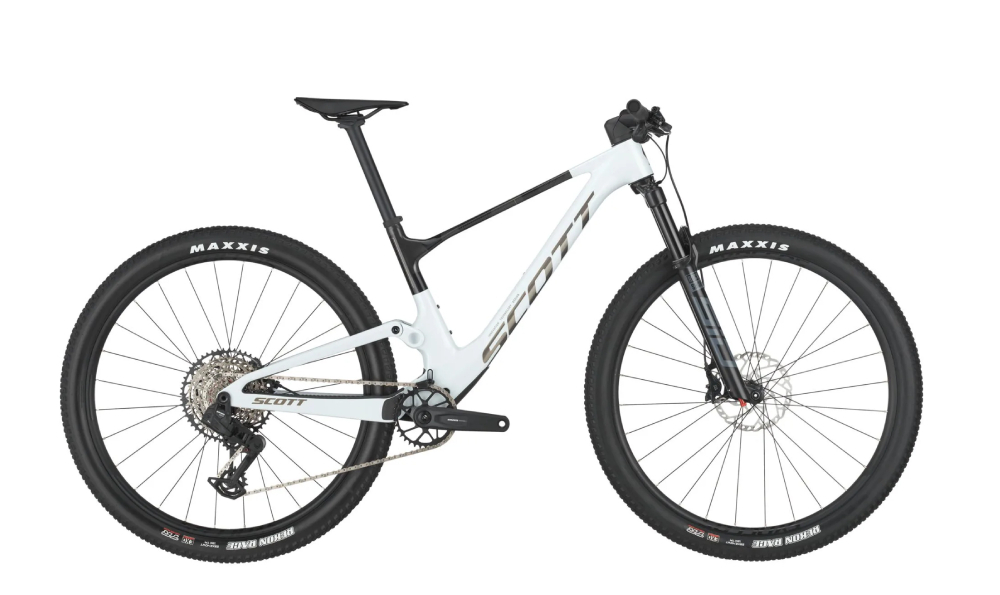 BICICLETA SCOTT SPARK RC TEAM CUMULUS WHITE/CARB BLACK /25 de Quino Bike